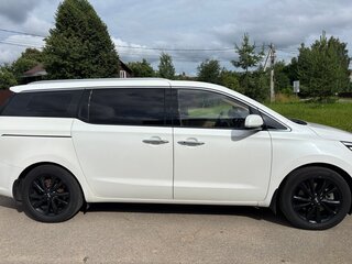 2018 Kia Carnival III, белый, 2800000 рублей, вид 2