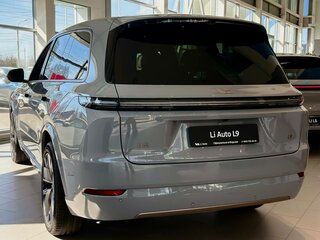 2025 Li Auto (Lixiang) L9 52.3 kWh I Рестайлинг, серый, 11990000 рублей, вид 5