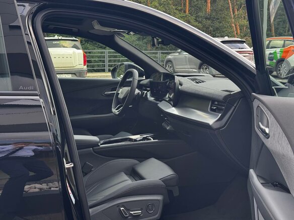 2026 Audi Q3 TFSI III (FJ), чёрный, 6990000 рублей - вид 18