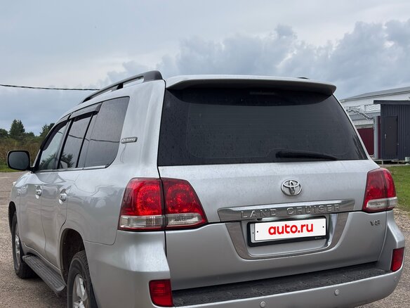 2009 Toyota Land Cruiser 200 Series, серый - вид 4