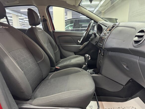 2019 Renault Logan Stepway II Рестайлинг, красный, 930000 рублей - вид 32
