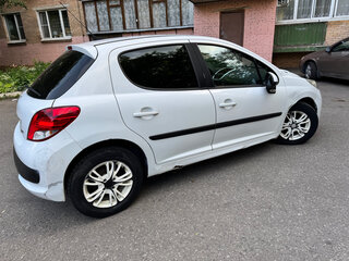 2010 Peugeot 207 I Рестайлинг, белый, 280000 рублей, вид 4