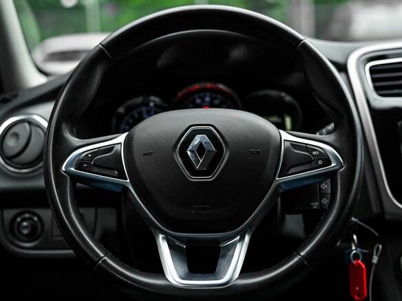 2020 Renault Sandero II Рестайлинг, белый - вид 5