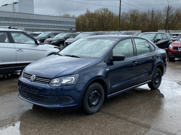 2012 Volkswagen Polo V, синий, 499000 рублей