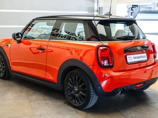 2020 Mini Hatch Cooper III (F55/F56) Рестайлинг, оранжевый, 2250000 рублей, вид 5