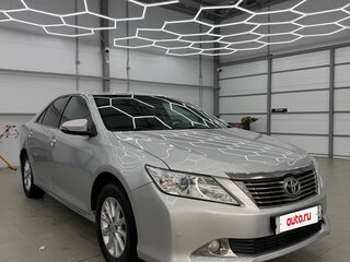 2013 Toyota Camry VII (XV50), серебристый, 1600000 рублей, вид 1
