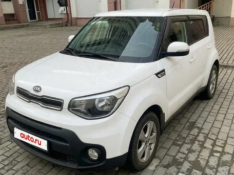 2018 Kia Soul II Рестайлинг, белый, 1420000 рублей, вид 1