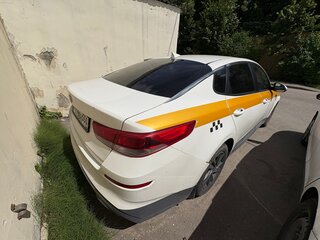 2019 Kia Optima IV Рестайлинг, белый, 950000 рублей, вид 4