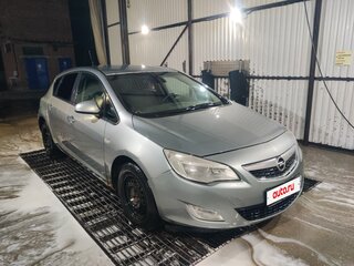 2010 Opel Astra J, серебристый, 450000 рублей, вид 3