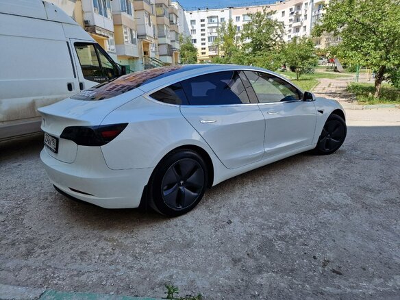 2018 Tesla Model 3 Long Range I, белый, 3250000 рублей - вид 8
