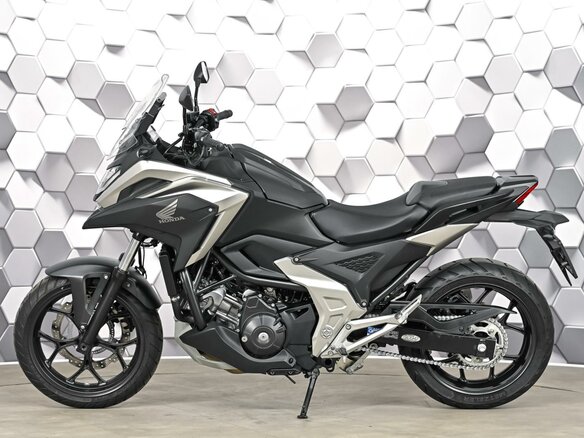 2021 Honda NC 750X, чёрный - вид 3