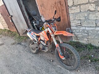 Regulmoto Holeshot