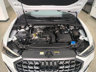 2026 Audi Q3 35 TFSI II (F3), белый, 3990000 рублей, вид 4