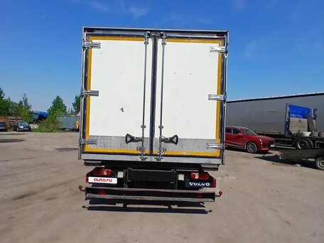 2011 Volvo FL, белый, 4500000 рублей, вид 4
