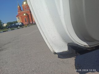 2000 Volkswagen Golf IV, белый, 700000 рублей, вид 3