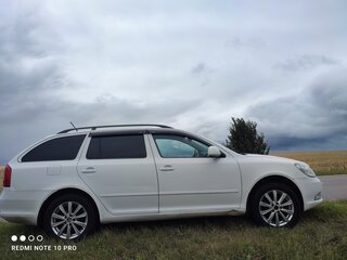2012 Skoda Octavia II (A5) Рестайлинг, белый, 750000 рублей, вид 3