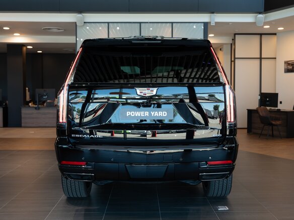 2026 Cadillac Escalade V Рестайлинг, чёрный, 23700000 рублей - вид 6