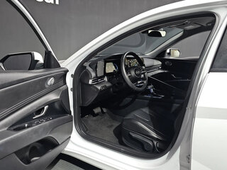 2025 Hyundai Avante VII Рестайлинг, белый, 1847001 рублей, вид 5