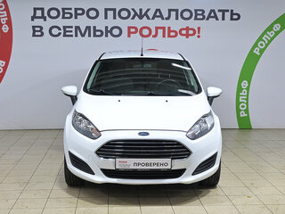 2016 Ford Fiesta Mk6 Рестайлинг, белый, 536000 рублей, вид 2