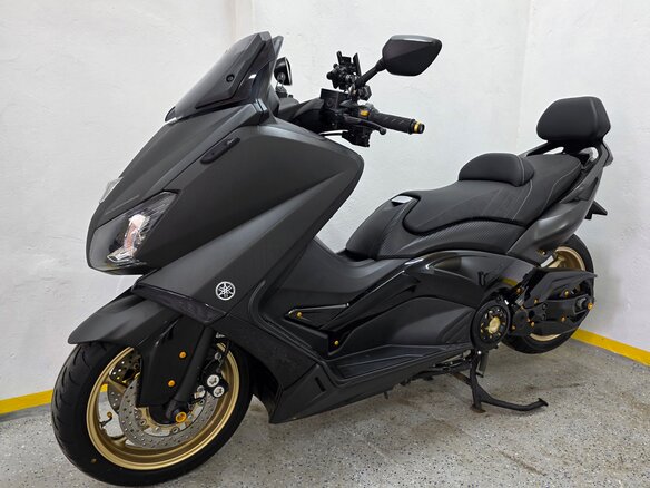 2014 Yamaha TMAX, чёрный - вид 1