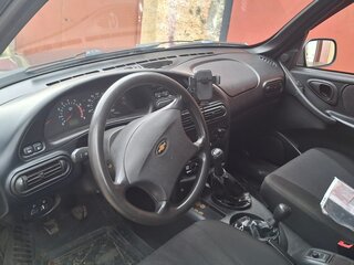 2008 Chevrolet Niva I, чёрный, 325000 рублей, вид 2