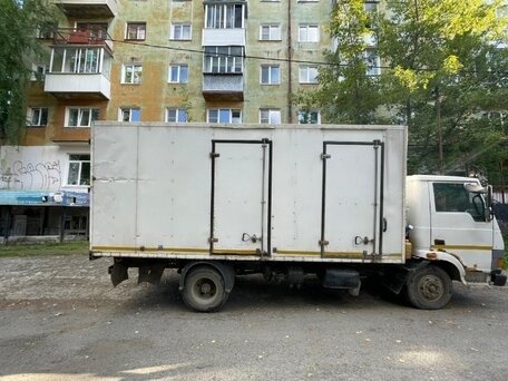 2009 TATA 613, белый, 550000 рублей, вид 2