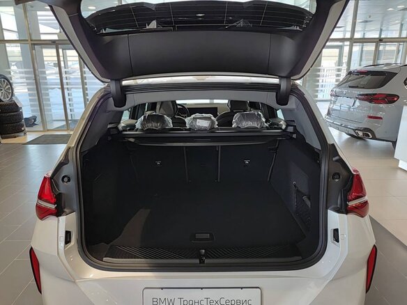 2026 BMW X3 Long 30L xDrive IV (G45/G48), белый, 7550000 рублей - вид 14
