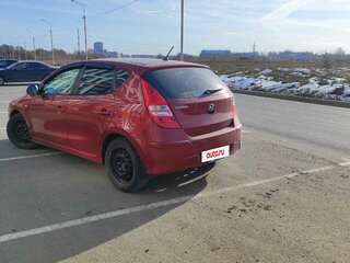 2010 Hyundai i30 I Рестайлинг, красный, 670000 рублей, вид 4