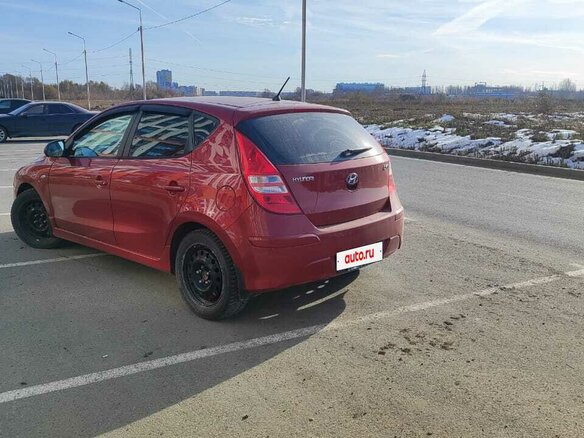 2010 Hyundai i30 I Рестайлинг, красный, 670000 рублей - вид 3