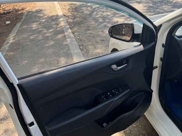 2017 Hyundai Solaris II, белый - вид 9
