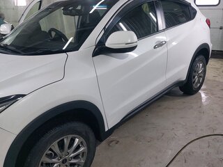 2019 Honda Vezel I Рестайлинг, белый, 1900000 рублей, вид 3