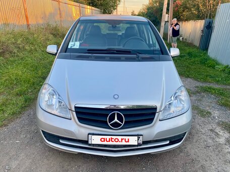 2012 Mercedes-Benz A-Класс 180 II (W169) Рестайлинг, серебристый, 950000 рублей, вид 2