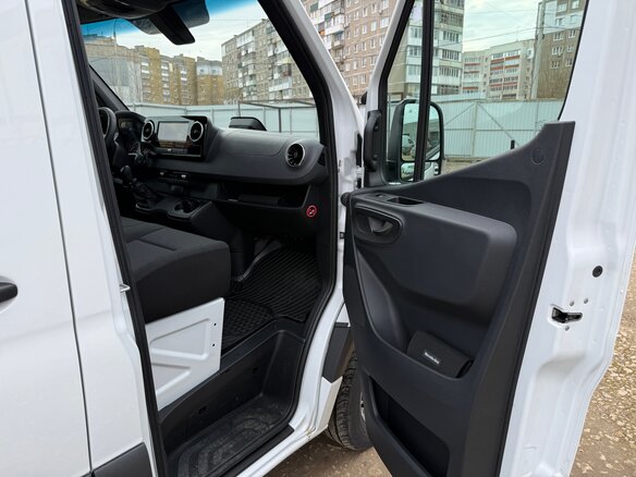 2025 Mercedes-Benz Sprinter, белый, 9600000 рублей - вид 16