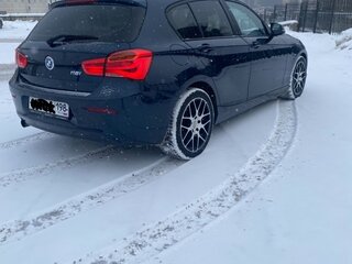2017 BMW 1 серии 118i II (F20/F21) Рестайлинг, синий, 1900000 рублей, вид 3