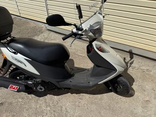 2006 Suzuki Address 125, белый, 180000 рублей, вид 3