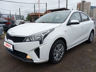 2021 Kia Rio IV Рестайлинг, белый, 1530450 рублей, вид 1