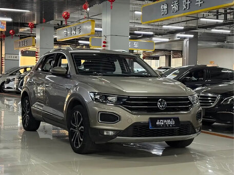 2022 Volkswagen T-Roc I (China Market), серый, 1630000 рублей, вид 1
