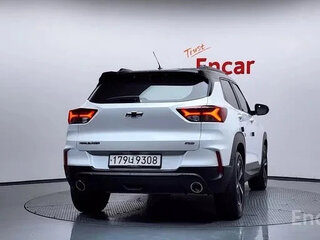2023 Chevrolet TrailBlazer III, белый, 1270000 рублей, вид 3