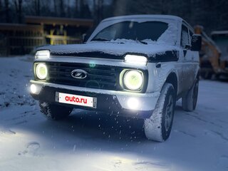 1999 Lada (ВАЗ) 2121 (4x4) I Рестайлинг, белый, 310000 рублей, вид 4