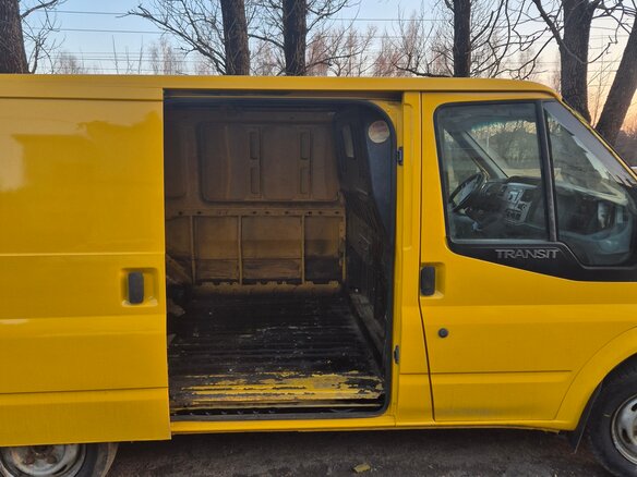 2008 Ford Transit, жёлтый, 550000 рублей - вид 4