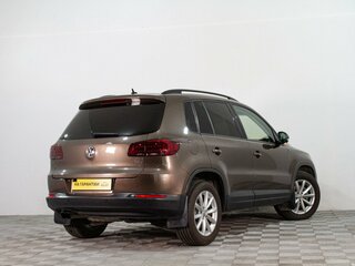 2016 Volkswagen Tiguan I Рестайлинг, коричневый, 1499000 рублей, вид 4