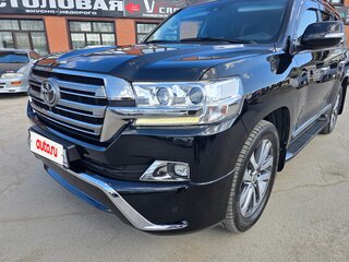 2017 Toyota Land Cruiser 200 Series Рестайлинг 2, чёрный, 6999000 рублей, вид 4