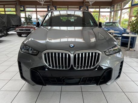 2025 BMW X5 40d IV (G05/G18) Рестайлинг, серый, 11700000 рублей, вид 2
