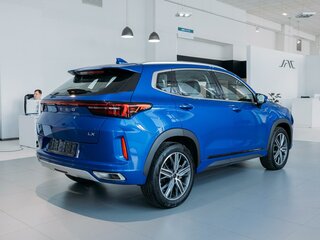 2022 Exeed LX I Рестайлинг, синий, 1720000 рублей, вид 5