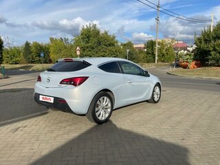 2012 Opel Astra GTC J Рестайлинг, белый, 830000 рублей, вид 3