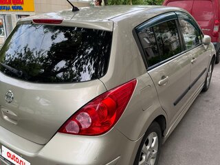 2011 Nissan Tiida I Рестайлинг, коричневый, 600000 рублей, вид 5
