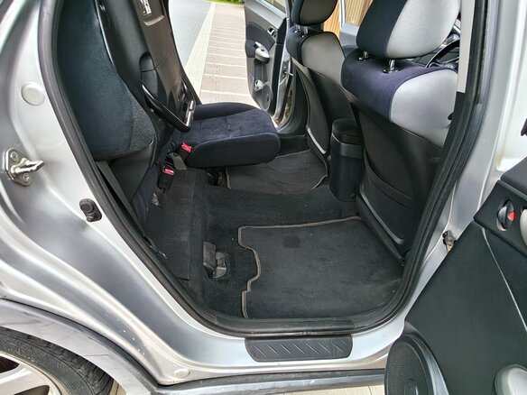 2008 Honda Civic VIII, серебристый, 630000 рублей - вид 9