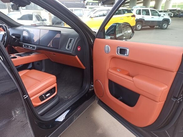 2023 Li Auto (Lixiang) L9 44.5 kWh I, чёрный - вид 5