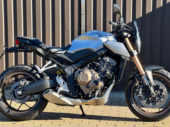 2019 Honda CB 650R, серебристый, 725000 рублей - вид 1