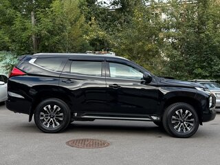 2023 Mitsubishi Montero Sport III Рестайлинг, чёрный, 4370000 рублей, вид 5